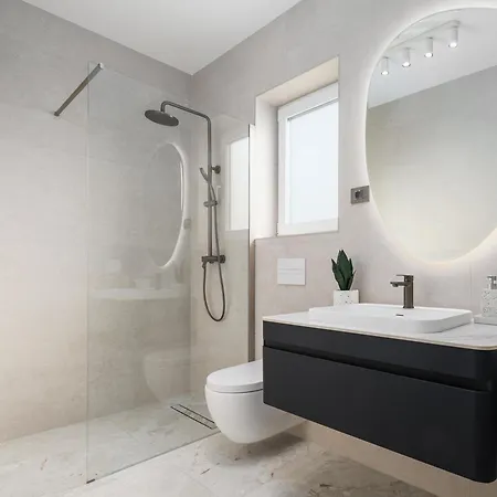 Вилла New 2026 Casa Mare With Private Heated Pool Малинска