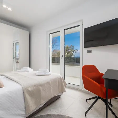 New 2026 Casa Mare With Private Heated Pool * Malinska