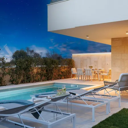 New 2026 Casa Mare With Private Heated Pool Malinska